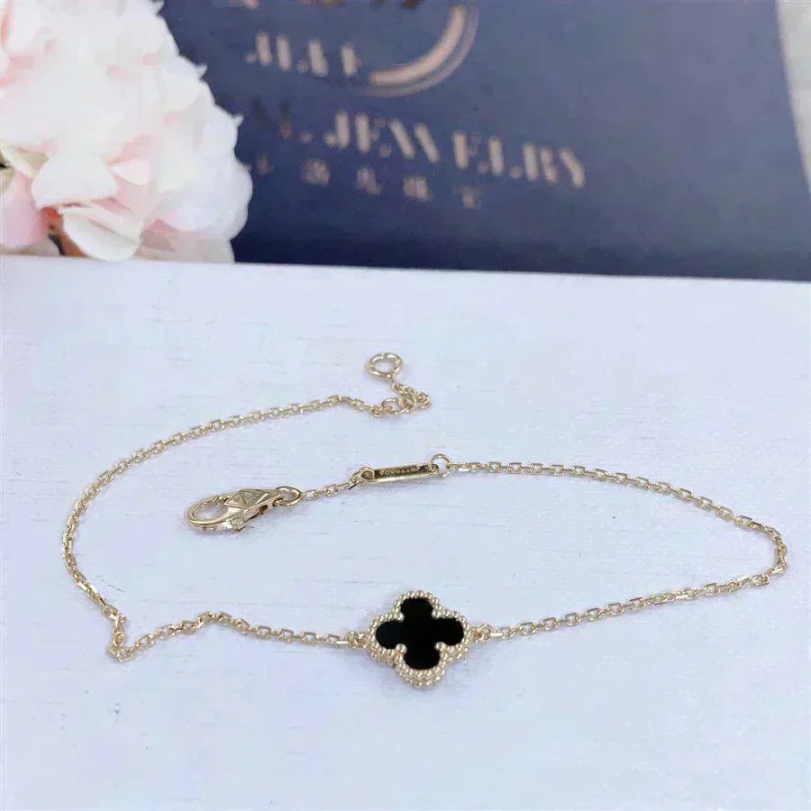 [⭐Seralia]CLOVER ONYX SINGLE FLOWER BRACELET