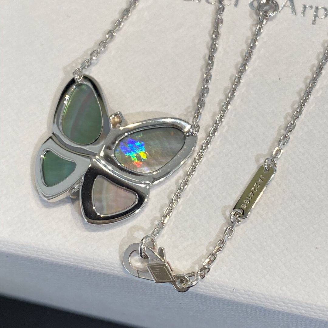 [⭐Seralia]LARGE BUTTERFLY SILVER PENDANT DIAMOND NECKLACE