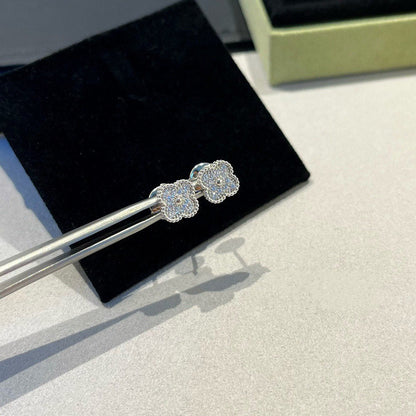 [⭐Seralia]CLOVER MINI DIAMOND STUD EARRINGS